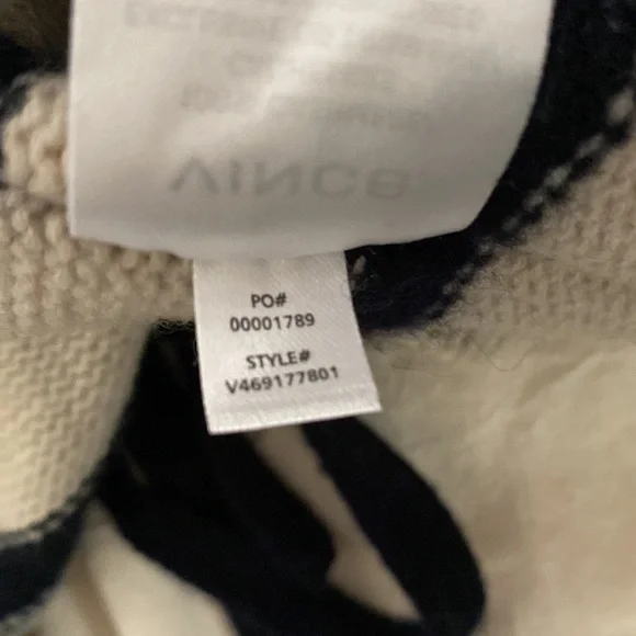 Vince 100% Cashmere Stripe Boxy Crew Sweater. Size S - Picture 8 of 11